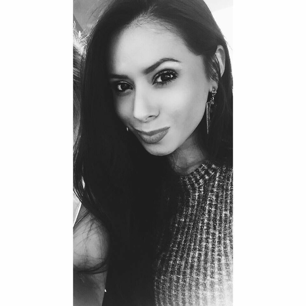 Meet your Posher, Sabrina